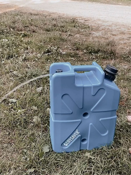 Lifesaver Jerrycan with Open Tap